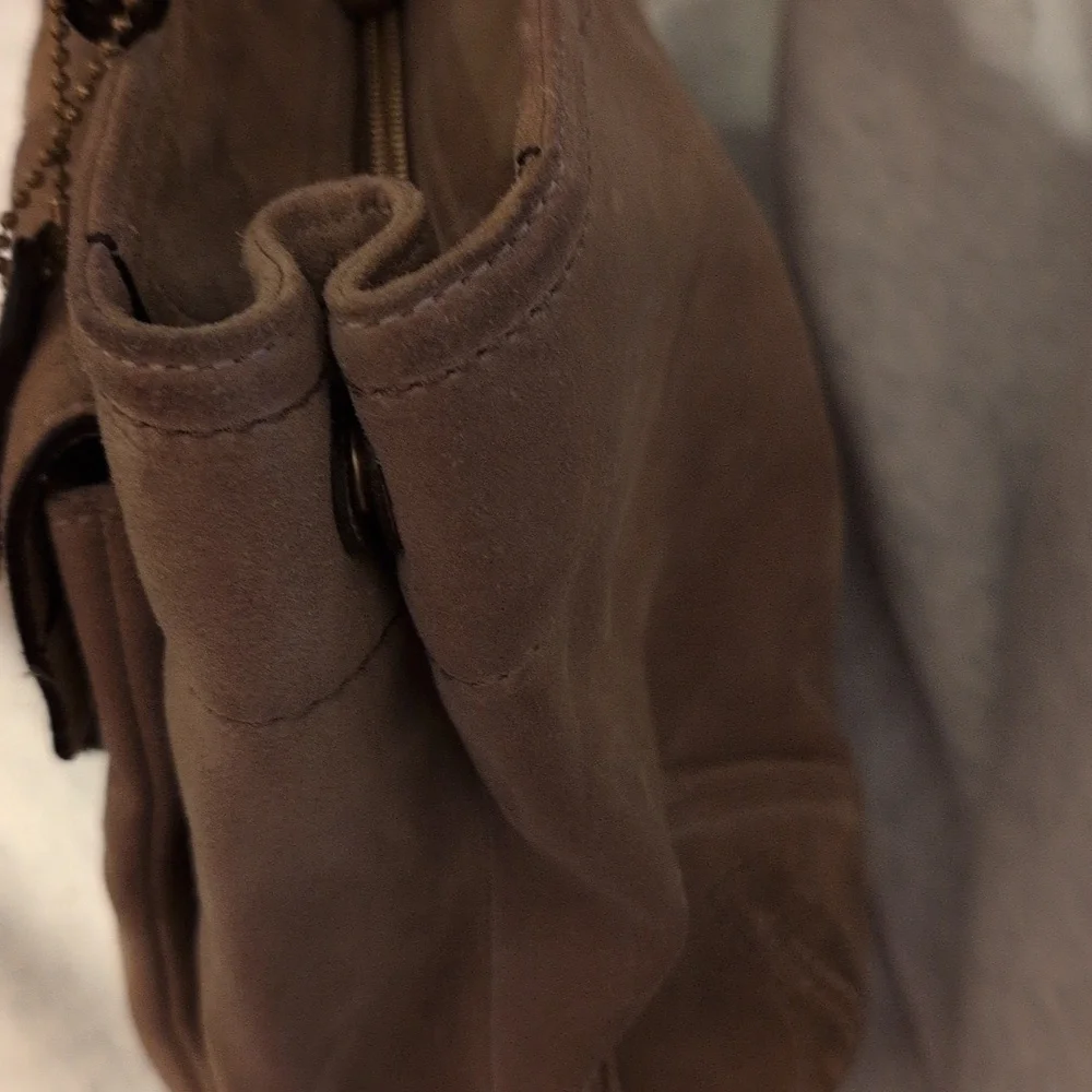 Coach Tan Leather Shoulder Bag - Picture 3 of 8